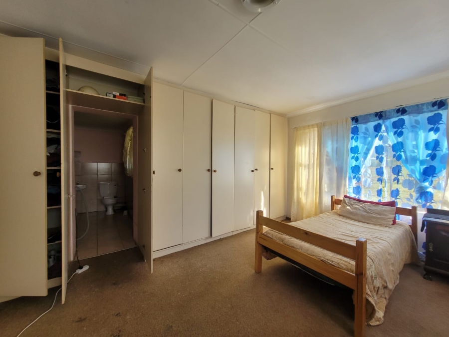 To Let 3 Bedroom Property for Rent in Kruisfontein Eastern Cape